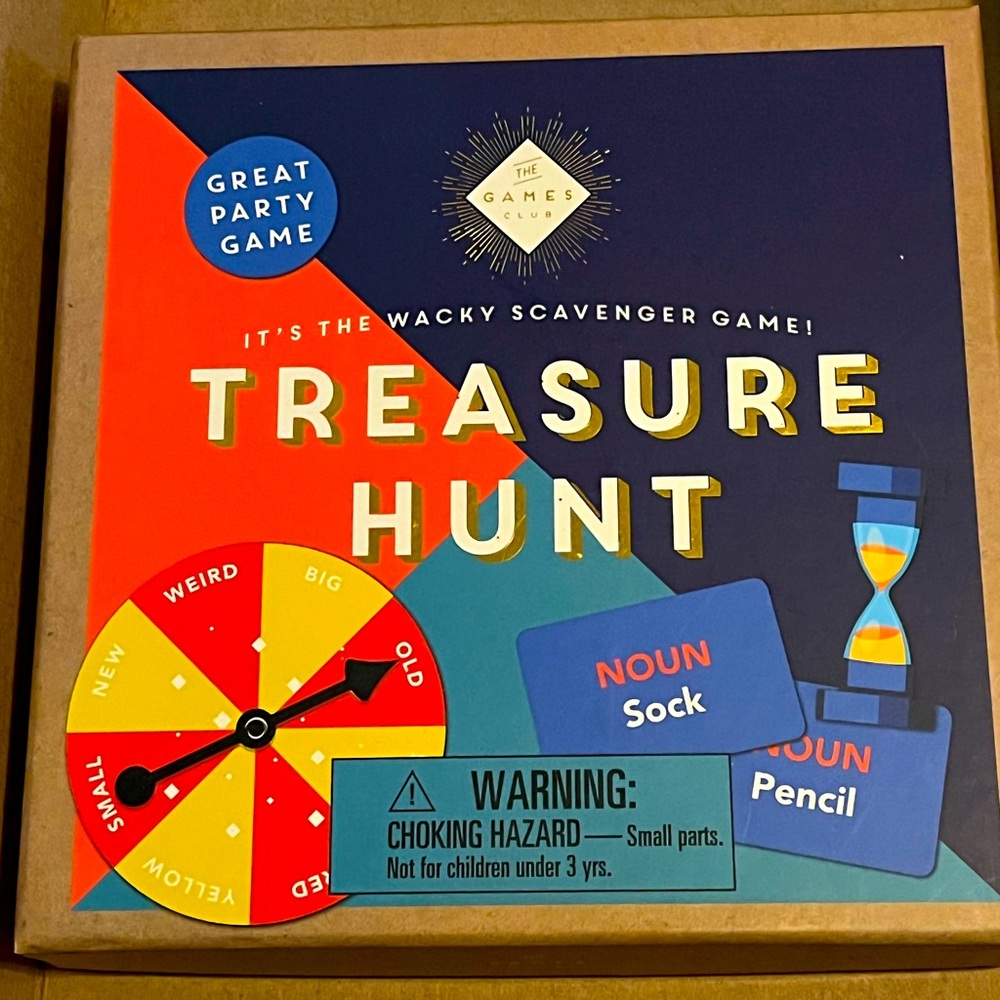 Scavenger hunt card game
